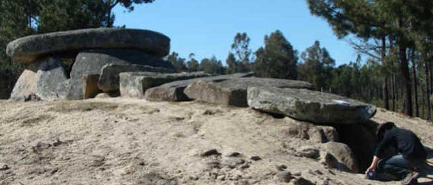 ancient-tomb-used-as-telescope-dolmen-Orca-archaeform-01-web